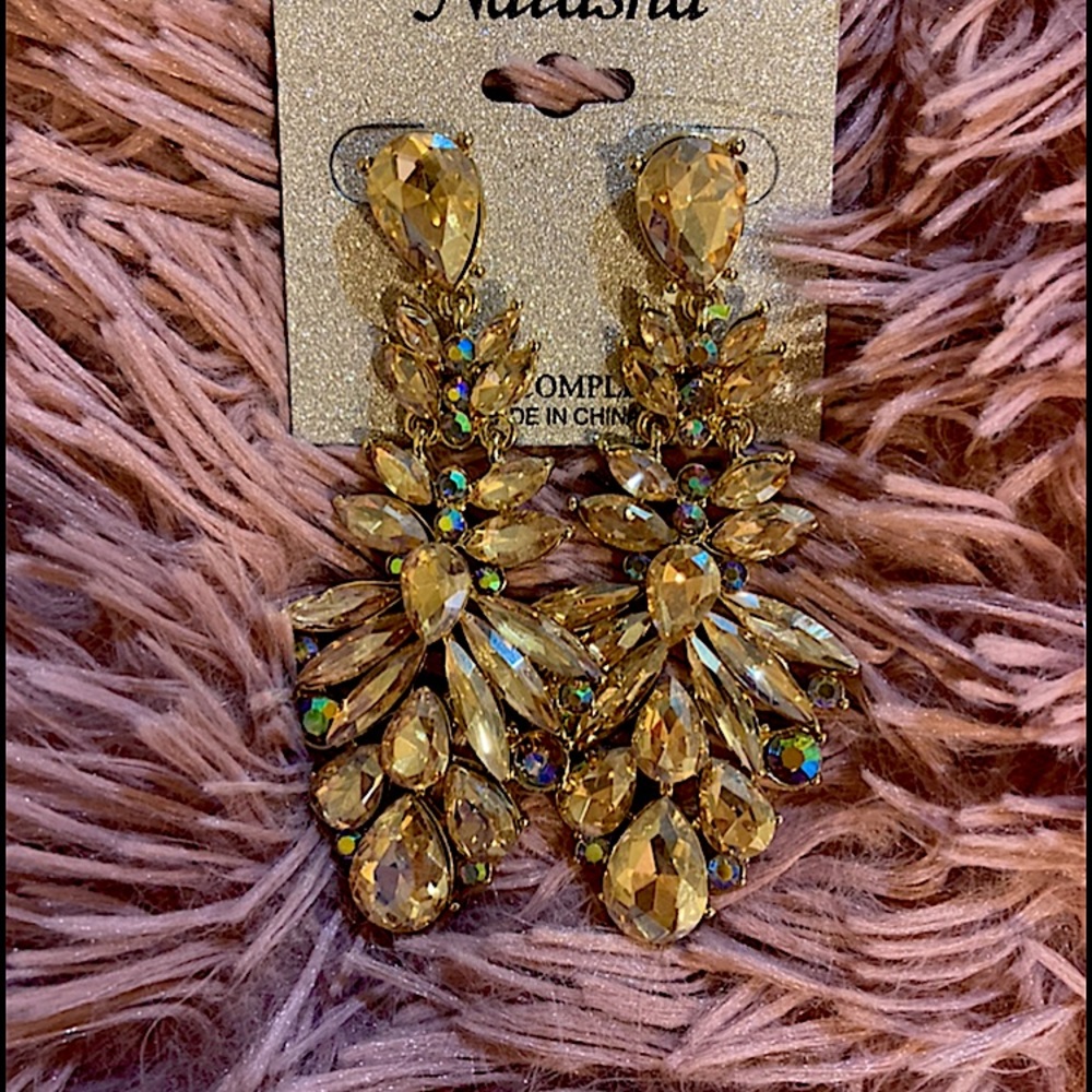 Gold earrings